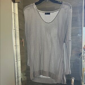 GAP Black & White Striped Long Sleeve Scoop Neck Top